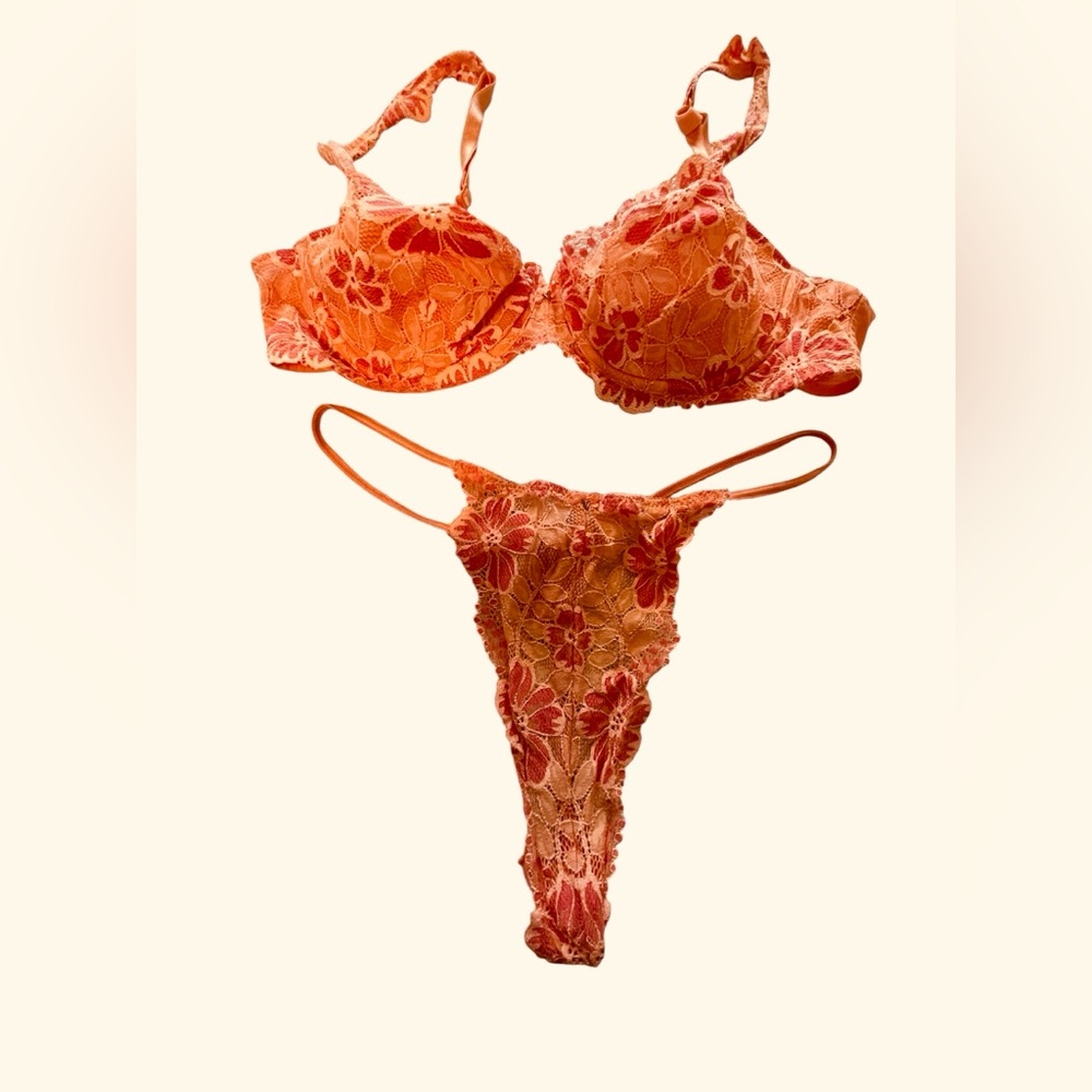Victorias Secret Floral Lace Intimates Set in Pink and Orange 36B, Thong L